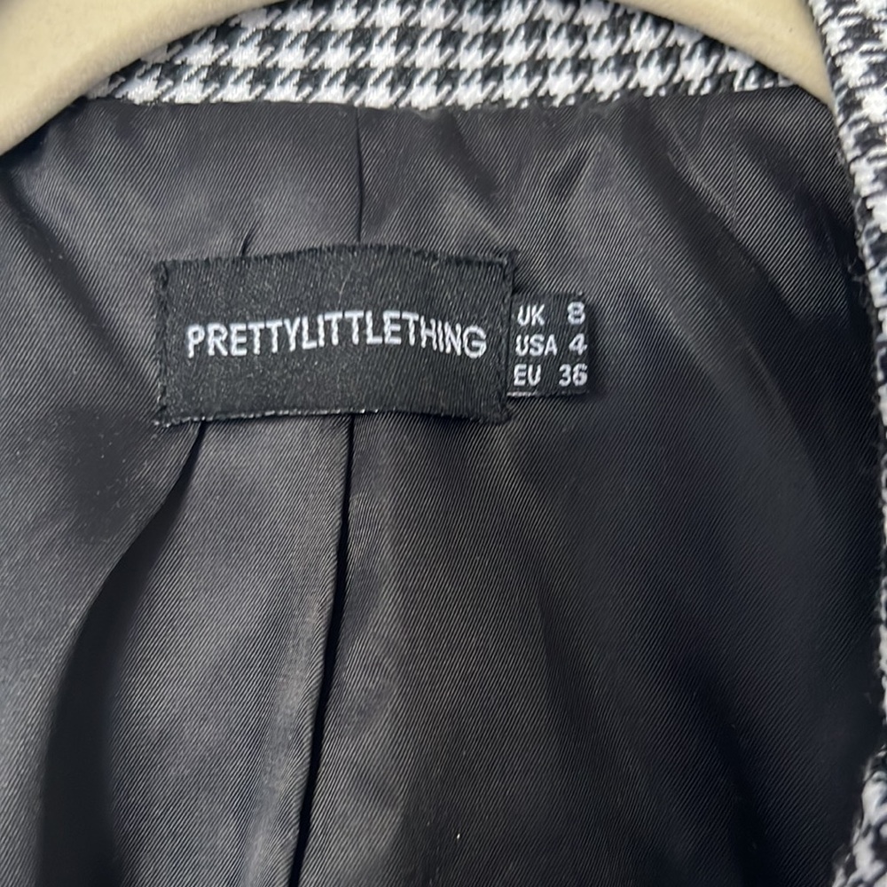 Blazer - Picture 4 of 4